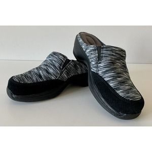 SOFTWALK WOMEN'S ALCON BLACK/GRAY LIGHTWEIGHT PADDED SLIP-ON CLOGS 8 Wide